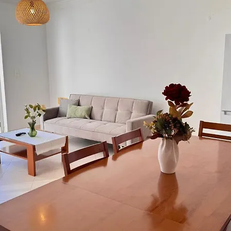 Casa Valente - T2 Com Piscina דירה טאווירה