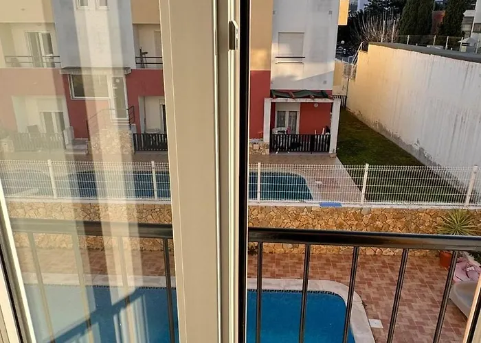 Casa Valente - T2 Com Piscina דירה טאווירה